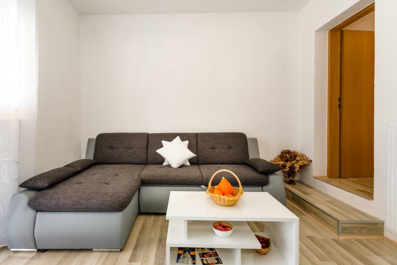 Apartman Dobrila Vrh  Luaran gambar