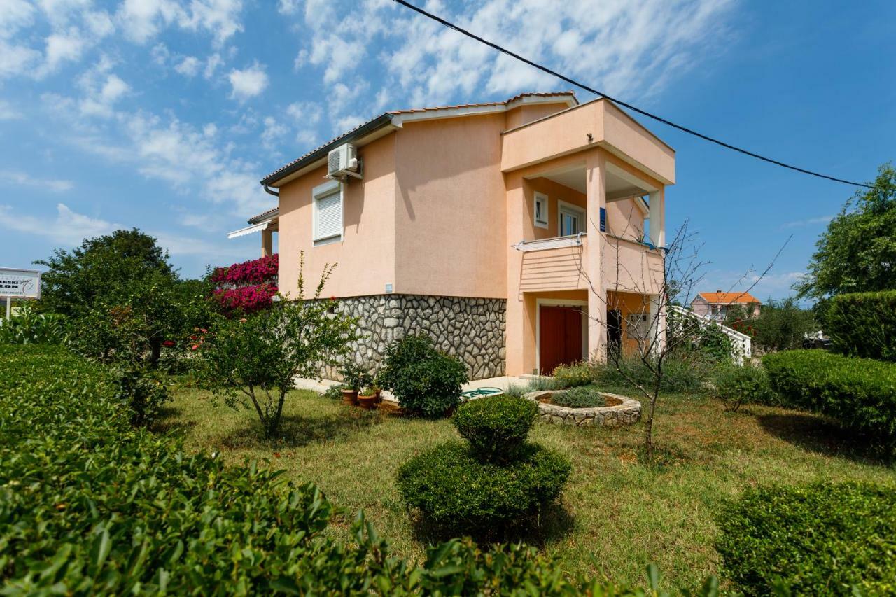 Apartman Dobrila Vrh  Luaran gambar