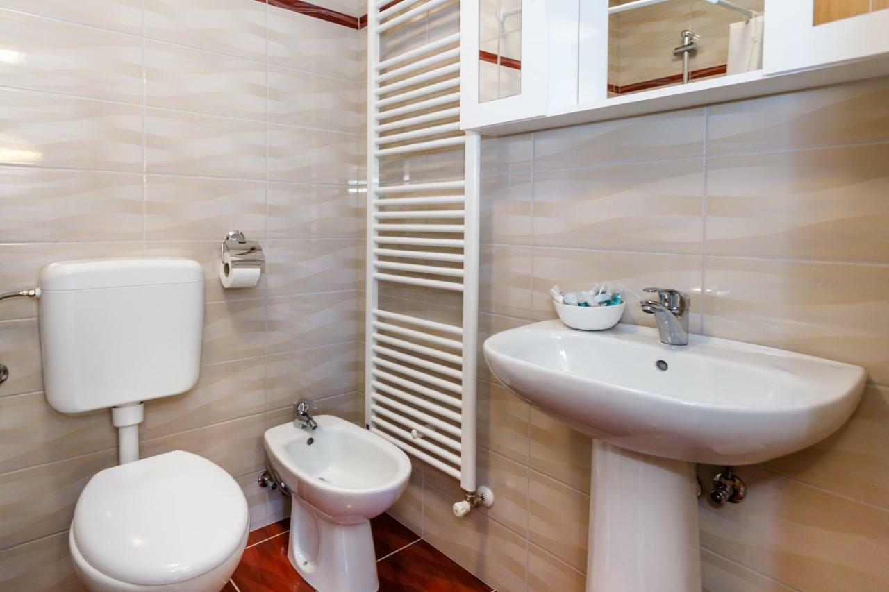 Apartman Dobrila Vrh  Luaran gambar